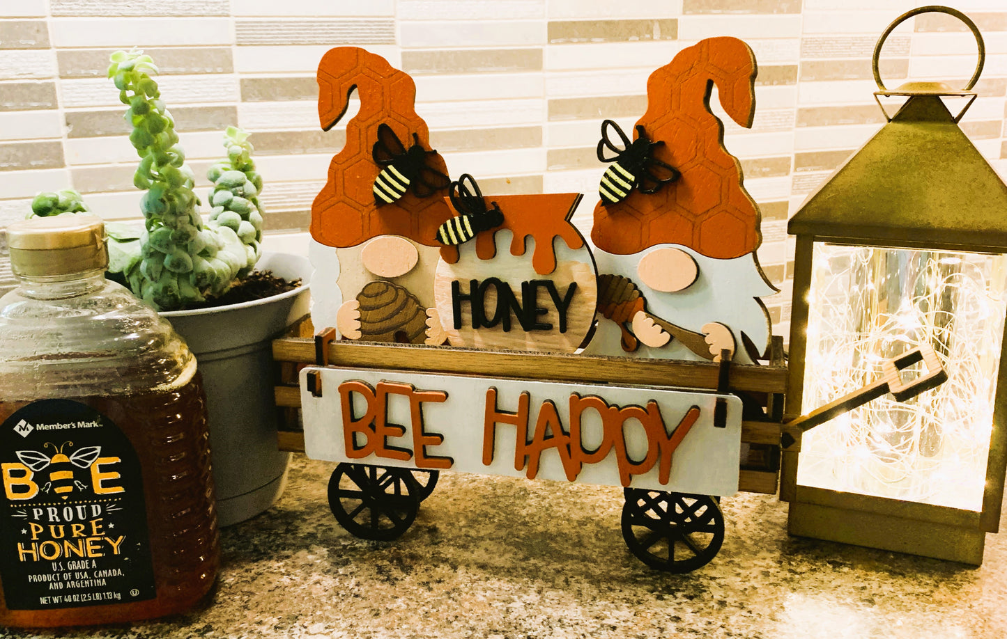 Honeybee Gnome Interchangeable Wagon/Crate/Raised Shelf Sitter Insert