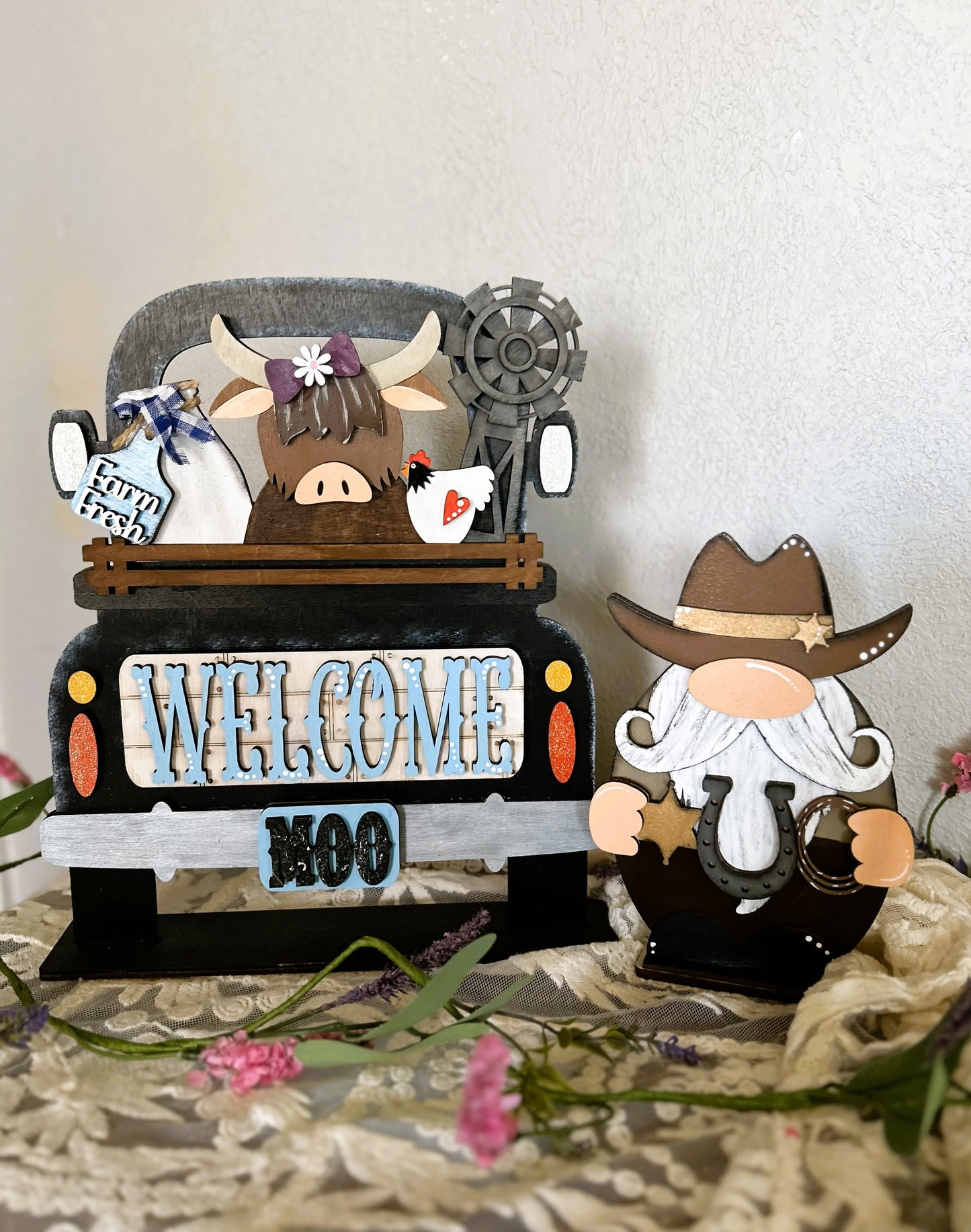 Highland Cow Interchangeable Farmhouse Truck DIY add on.