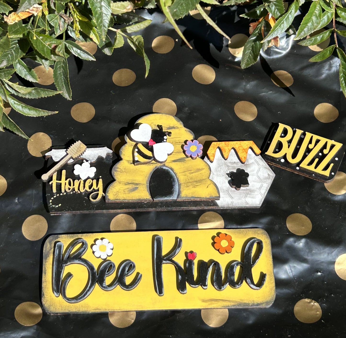 Bee Kind Interchangeable Farmhouse Truck DIY add on.